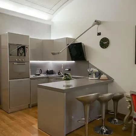 Luxury - Porta Nuova Apartment